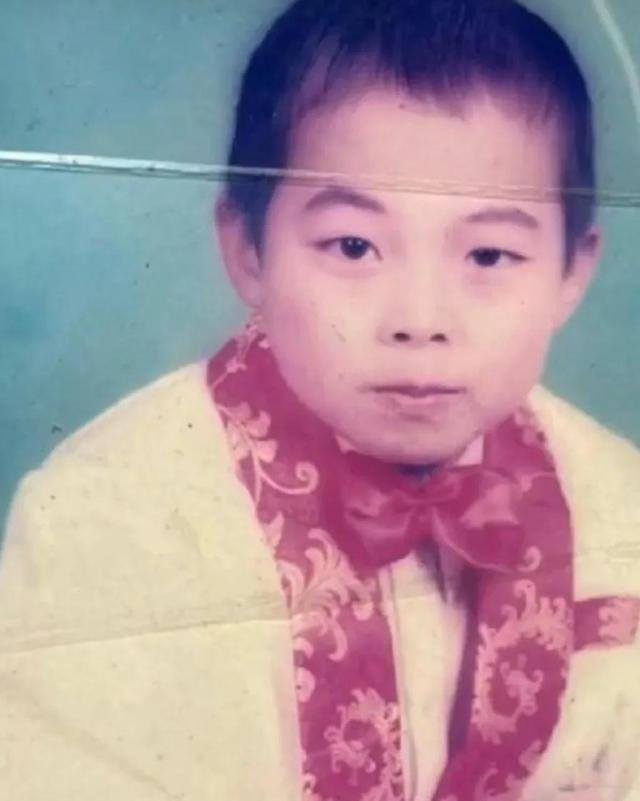 胜仔直播一天能挣多少钱（胜仔为什么能火？）