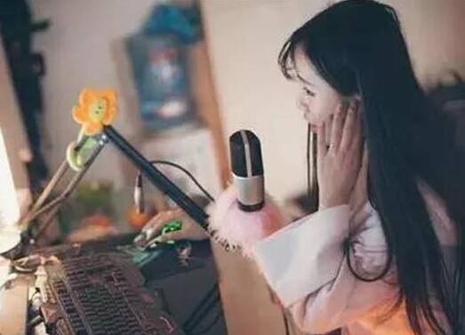斗鱼怎么开直播（如何做网络主播？）