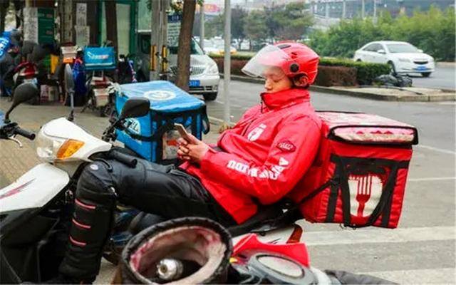送外卖赚钱吗（为什么许多年轻人选择送外卖？）