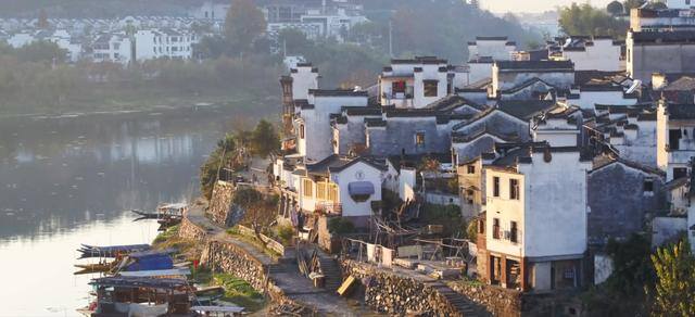 黄山商微（新安江畔的徽州古城）