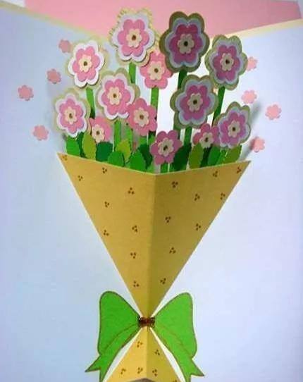 手工贺卡怎么做（diy了一朵花束藏在了贺卡里，打开一看）