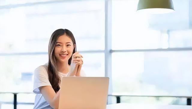 女人适合开什么店创业（适合女性创业的轻资产行业）
