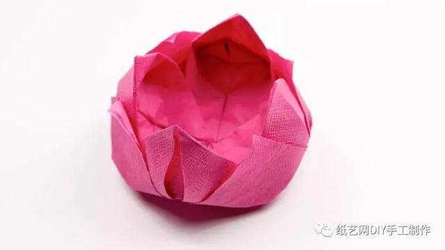 荷花手工制作（荷花折纸教程：少女心的吊饰水晶球）