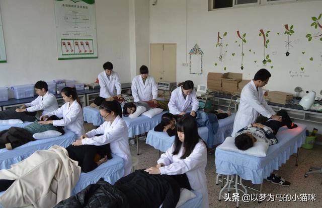 文科男生最好就业的十大专业（适合男生报考的几个专业）