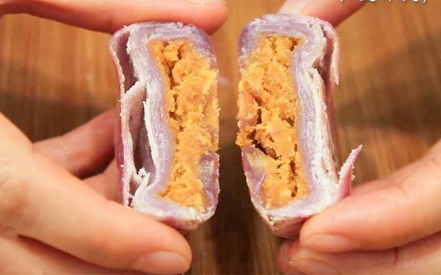 月饼在家怎么做自制月饼（紫薯月饼的做法）