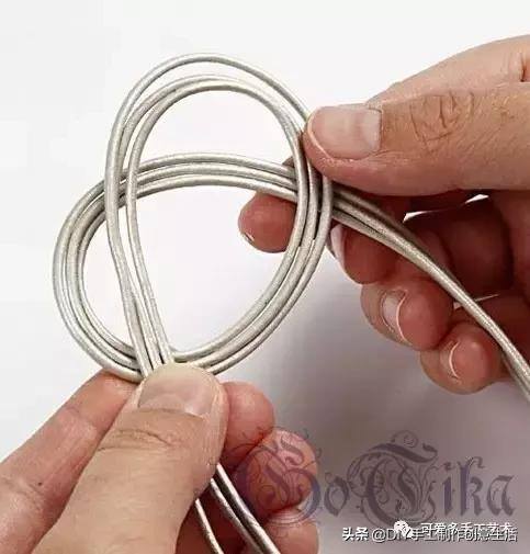 废瓶子手工制作大全简单（学会这18种随手可得的旧物改造法，让你瞬间变巧手）