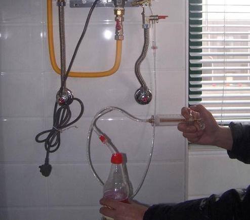 自己在家怎么清洗热水器（电热水器清洗方法）