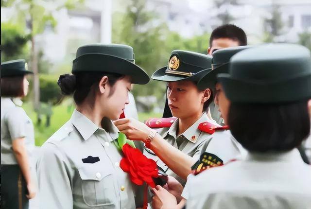女生什么职业最吃香（适合女生的专业有哪些？）