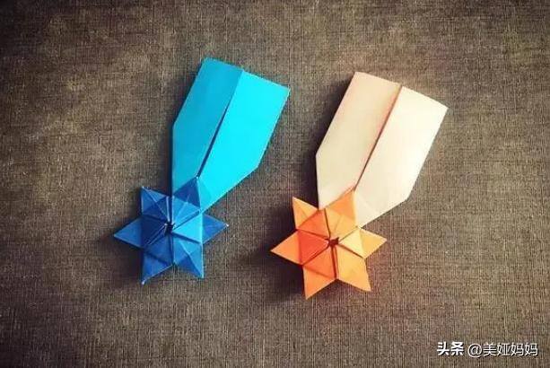 幼儿手工玩具制作100种（手工折纸：毕业季卡纸博士帽）