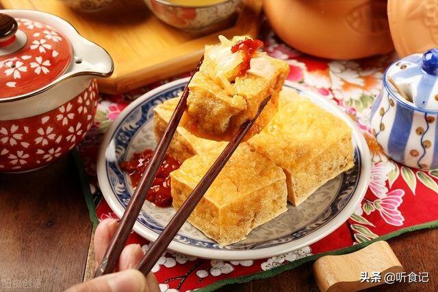 夜市小吃卖什么最火的（夜市最火的几种小吃，你吃过几种？）