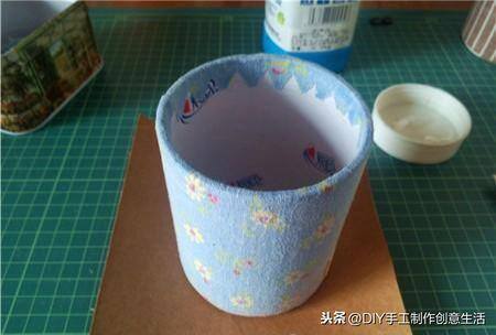 废物利用手工制作笔筒（卷纸芯改造笔筒教程）