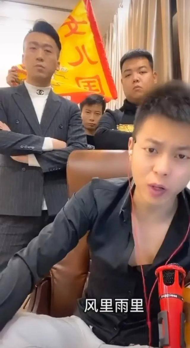 胜仔直播一天能挣多少钱（胜仔为什么能火？）