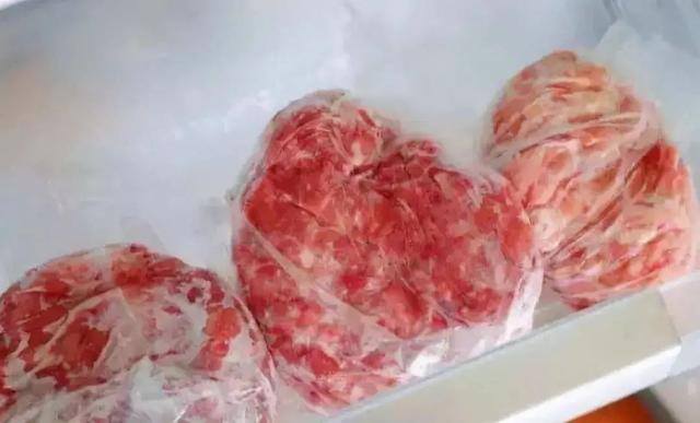 化冻肉用什么方法最快（如何快速解冻肉？）
