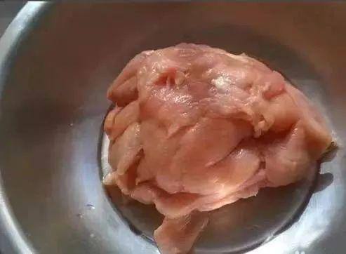 化冻肉用什么方法最快（如何快速解冻肉？）
