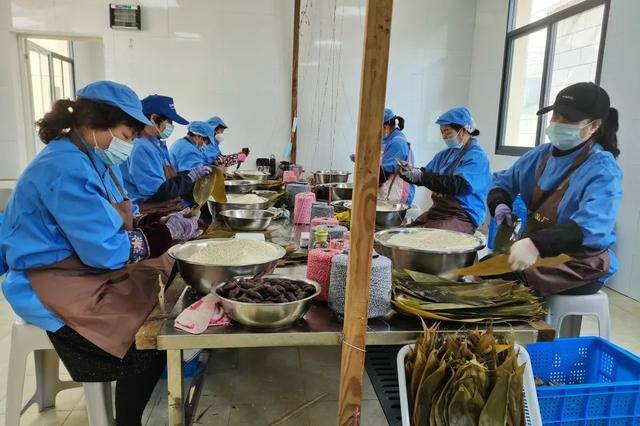 一晚挣10万的路子（乡贤助力共谋产业发展）