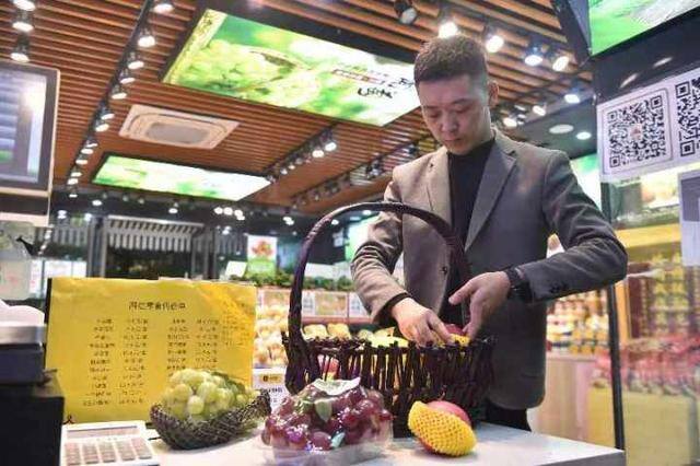 小区门口适合开什么店（马朋飞的仗义）