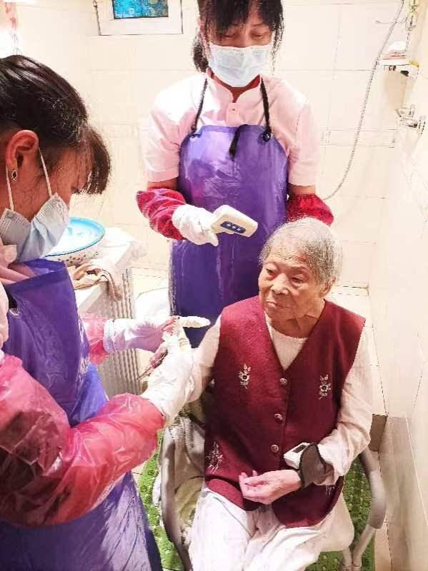 老年人的生意有哪些项目（失能老人助浴服务难起来）