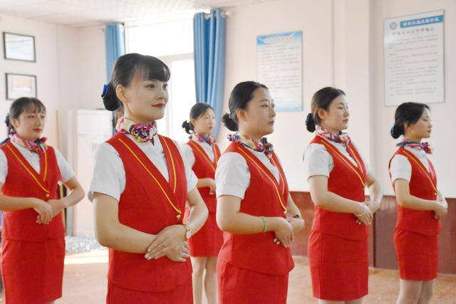 初中毕业学啥（初中毕业学什么比较好？）