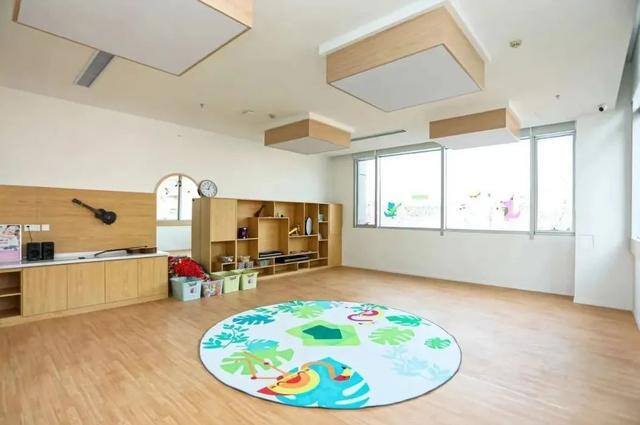 幼儿园门口做什么小生意合适（小绿洲的成长之路）