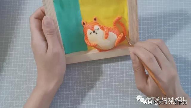 手工粘土制作简单又漂亮（小狐狸粘土画教程）