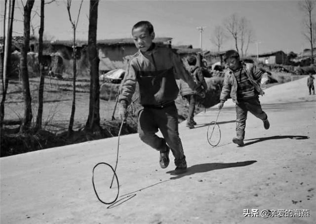 拿回家做手工活（农村孩子的童年玩具，你还记得多少）