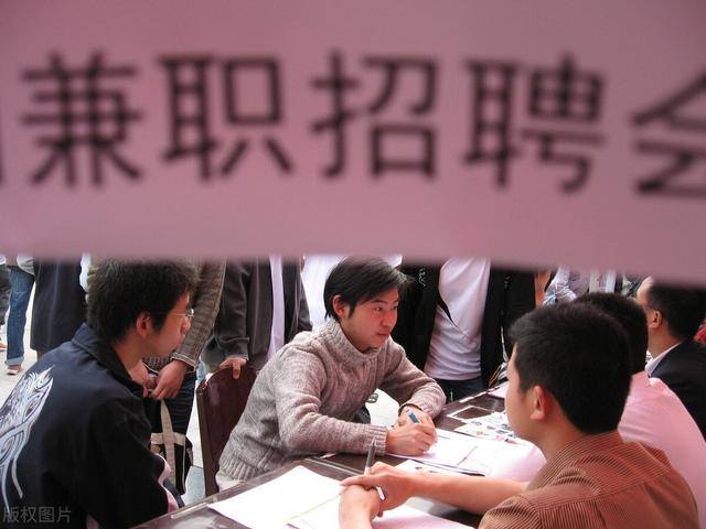 高中生如何赚钱（高考结束后，兼职有更聪明的方式）