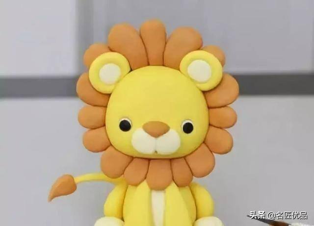 彩泥手工制作（幼儿园亲子手工：狮子手工制作图解）
