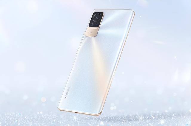 适合女生用的手机（opporeno8pro和荣耀70系列怎么选？）