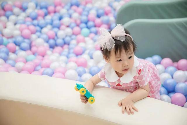 幼儿园门口做什么小生意合适（小绿洲的成长之路）