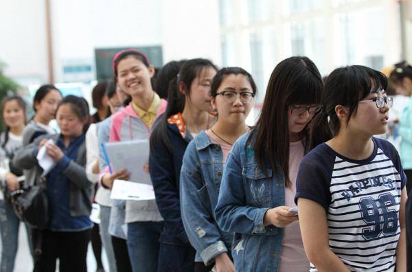 想考个证书哪个比较实用（国内很吃香的4个证书，大学生有必要了解一下）