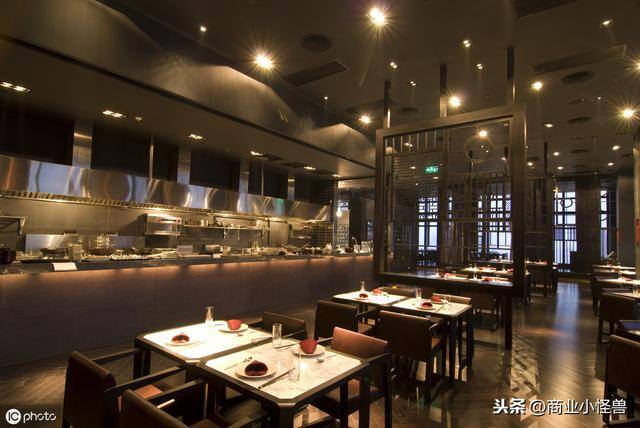 小区楼下商铺适合做什么生意（社区商业与社区底商的区别）