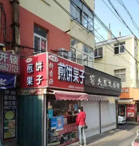 摆地摊卖什么利润大（月入2万，3万，煎饼果子生意如何？）