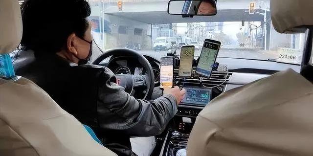 私家车怎么赚钱（一个人、一辆小轿车，有哪些赚钱途径？）