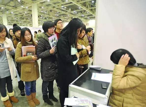 新手摆摊烤肠真实经历（“别人家的孩子”如此努力）