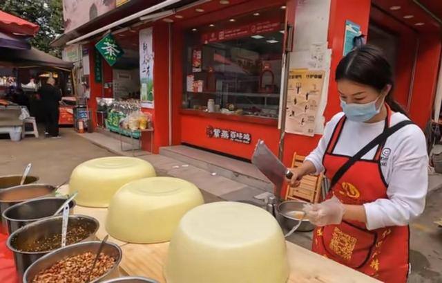 摆摊5到10元小吃（成都人一看到就流哈喇子的美食，10元起步）