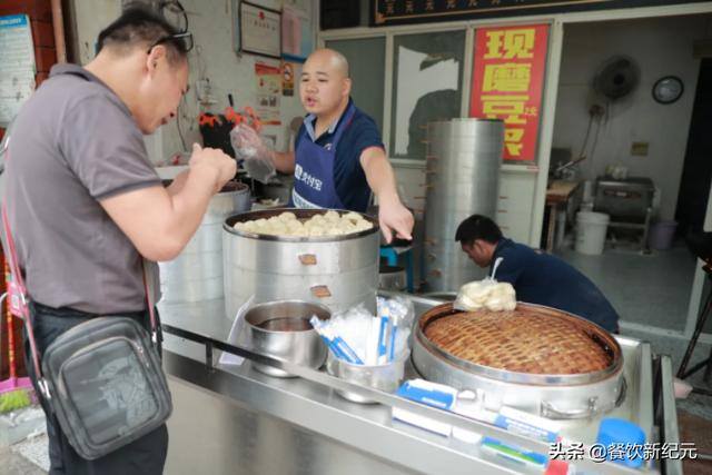 外卖骑手一单多少钱（江西女子晒送外卖收入，20个人抢一个单，一天收入95元）
