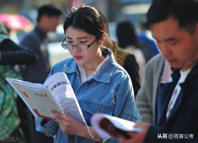 公务员副业能干些啥（公务员可以做哪些兼职？）