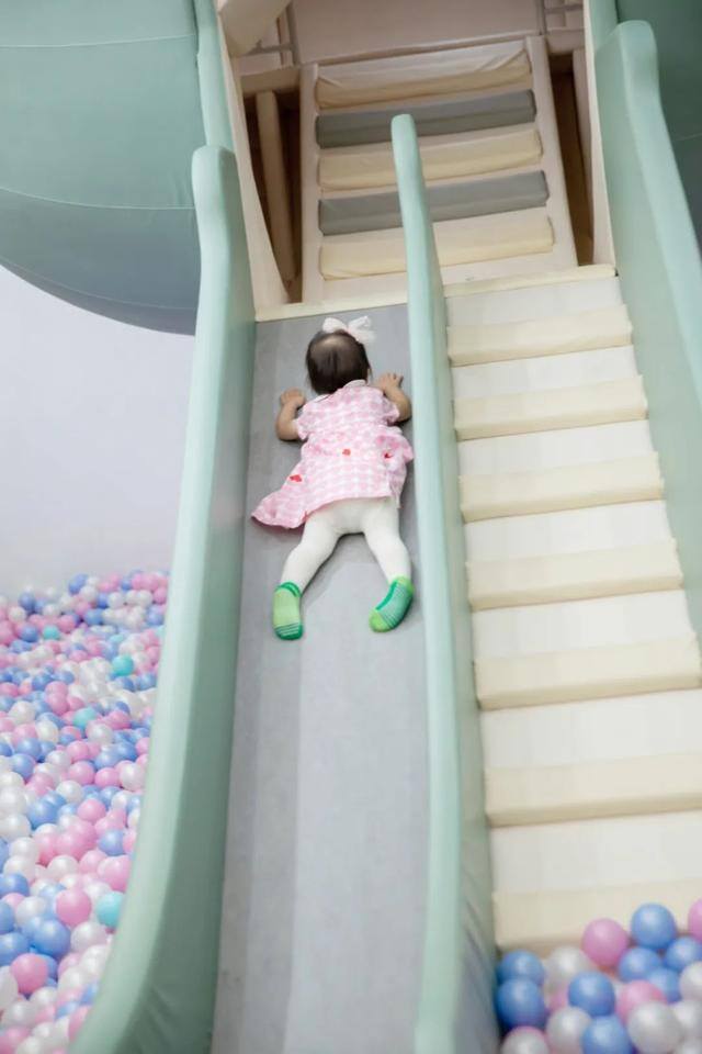 幼儿园门口做什么小生意合适（小绿洲的成长之路）
