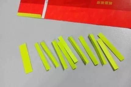 什么手工好做又简单（幼儿园手工制作：多彩中国龙）