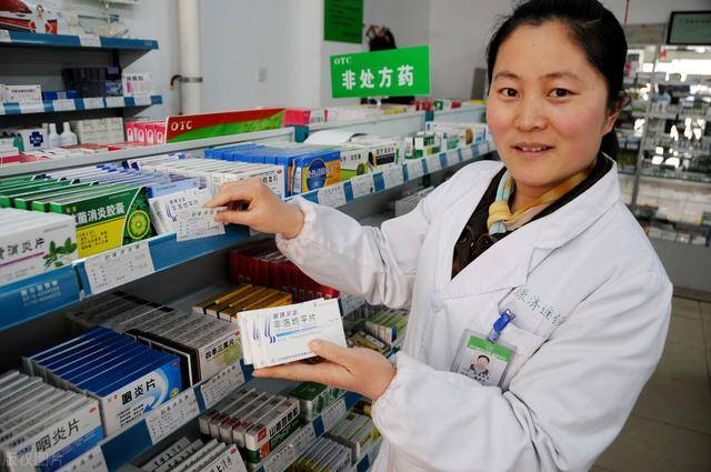 开药店赚钱吗（开药店一年能赚多少钱？）