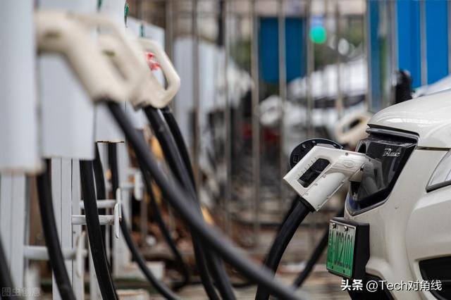 10台充电桩一个月能赚多少钱（充电桩行业发生了什么？）