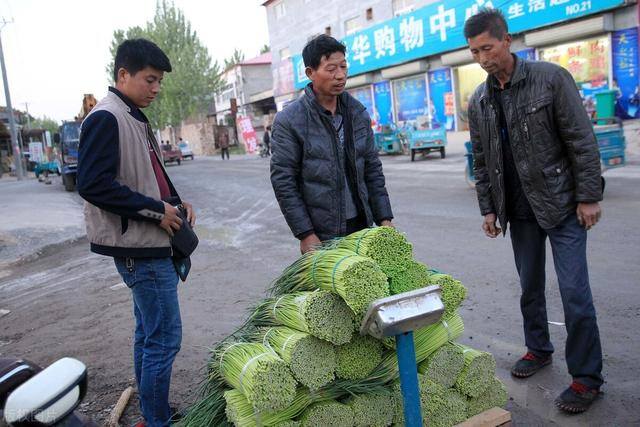 中间商做什么生意赚钱（朋友做电商赚不到钱怎么办？）