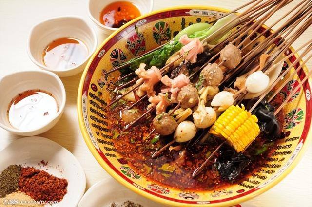 最火的小吃生意（杂粮煎饼、麻辣烫、臭豆腐、臭豆腐的区别）