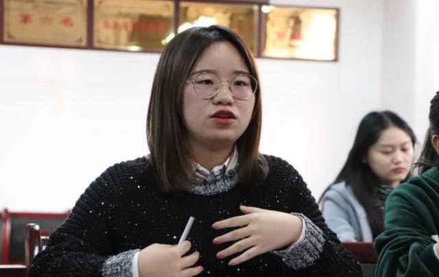 适合女孩子做的工作（女大学生该如何选择自己的工作）