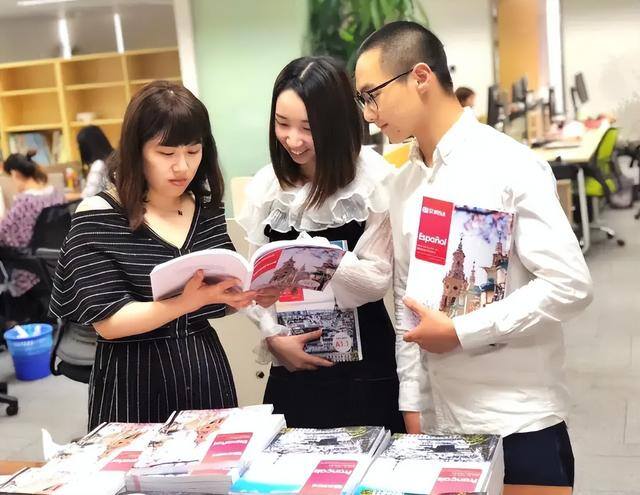 什么专业最赚钱?（大学生毕业后，学什么专业能拿高薪？）