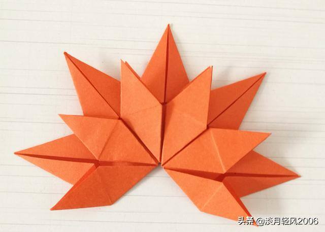 彩纸手工简单小制作（简单易学的折纸枫叶，折一个好看的枫叶）