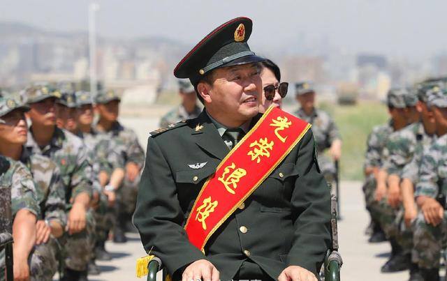 当兵回来能拿多少钱（当兵2年、5年、12年、16年分别能拿到多少补助？）