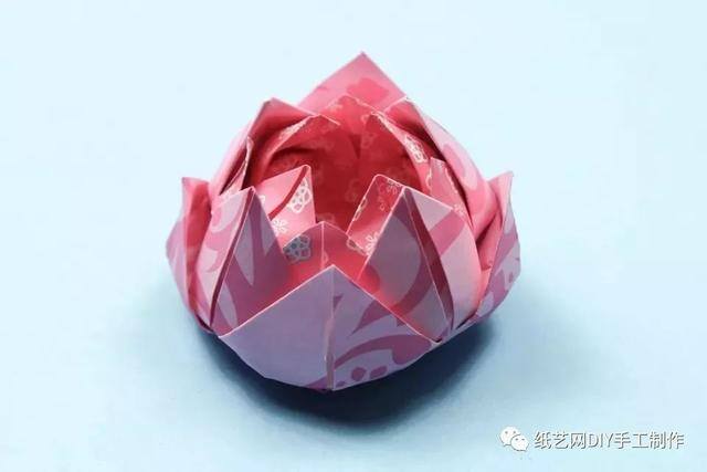 荷花手工制作（荷花折纸教程：少女心的吊饰水晶球）