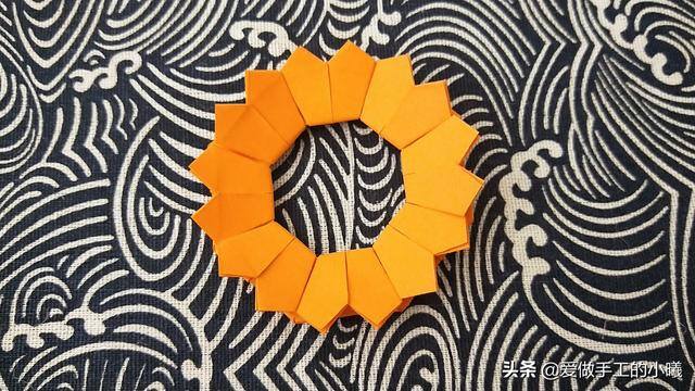 手工玫瑰花怎么做（向日葵折纸教程图解，简单好看，装饰很漂亮哦！）
