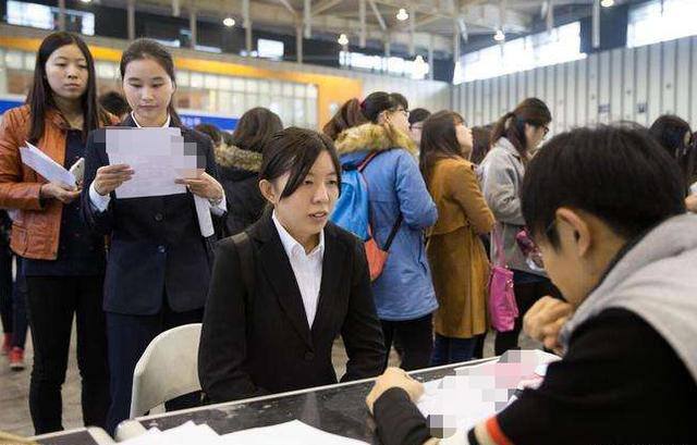 想考个证书哪个比较实用（国内很吃香的4个证书，大学生有必要了解一下）